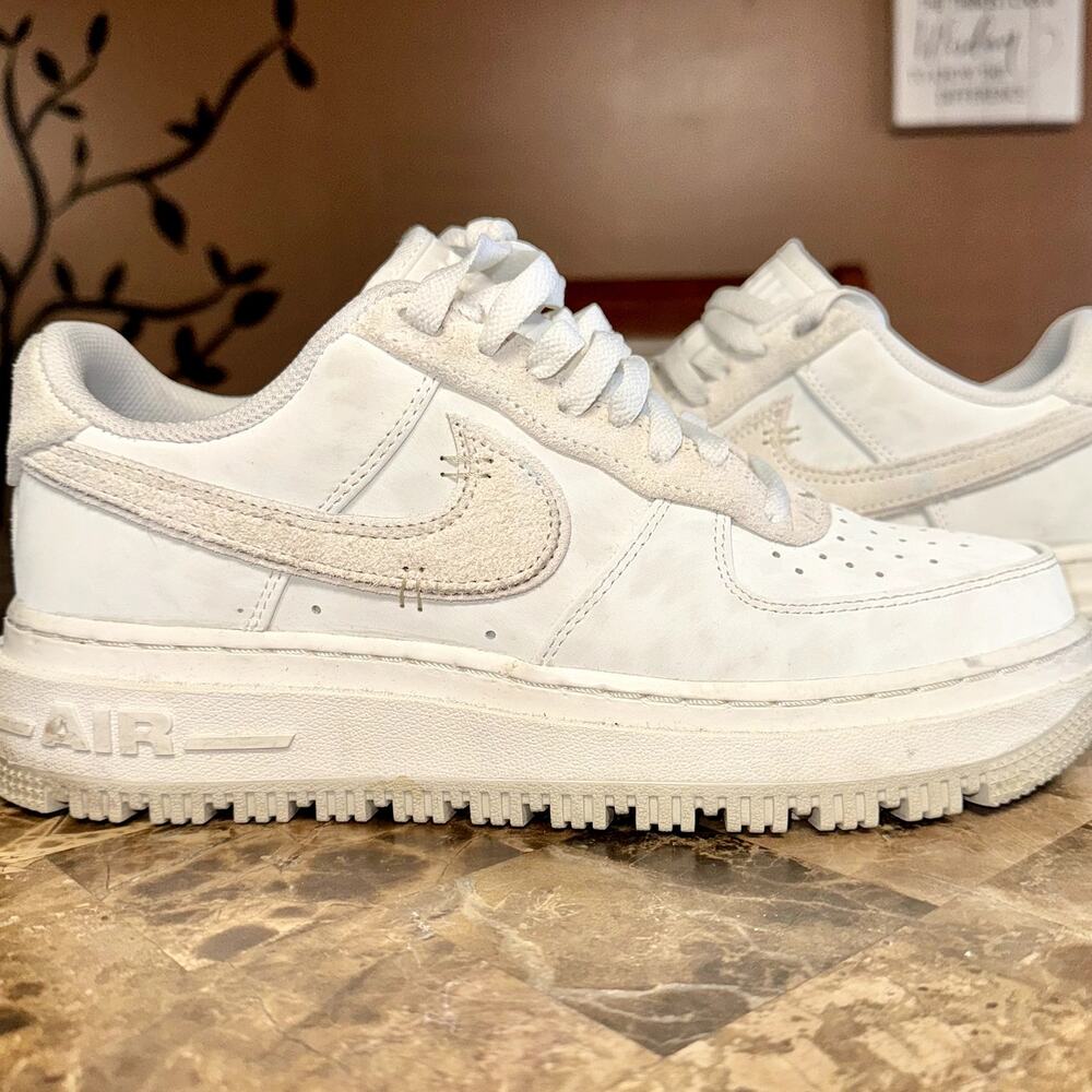 Nike Men's Air Force 1 Luxe Summit White Bone Shoes Sneakers